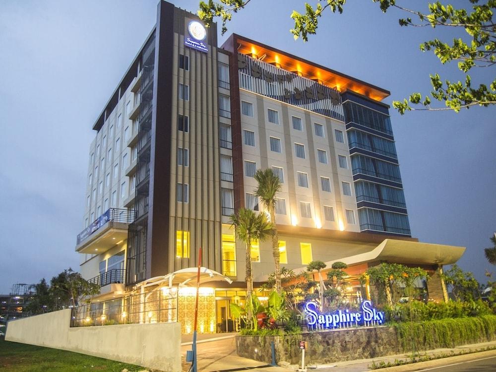 Sapphire Sky Hotel&Conference Serpong Eksteriør billede